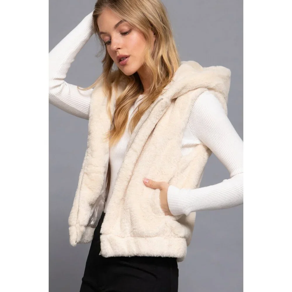 NWT Hoodie Faux Fur Vest, Zip Up, Soft, Cozy, Warm, Vanilla - Picture 5 of 5